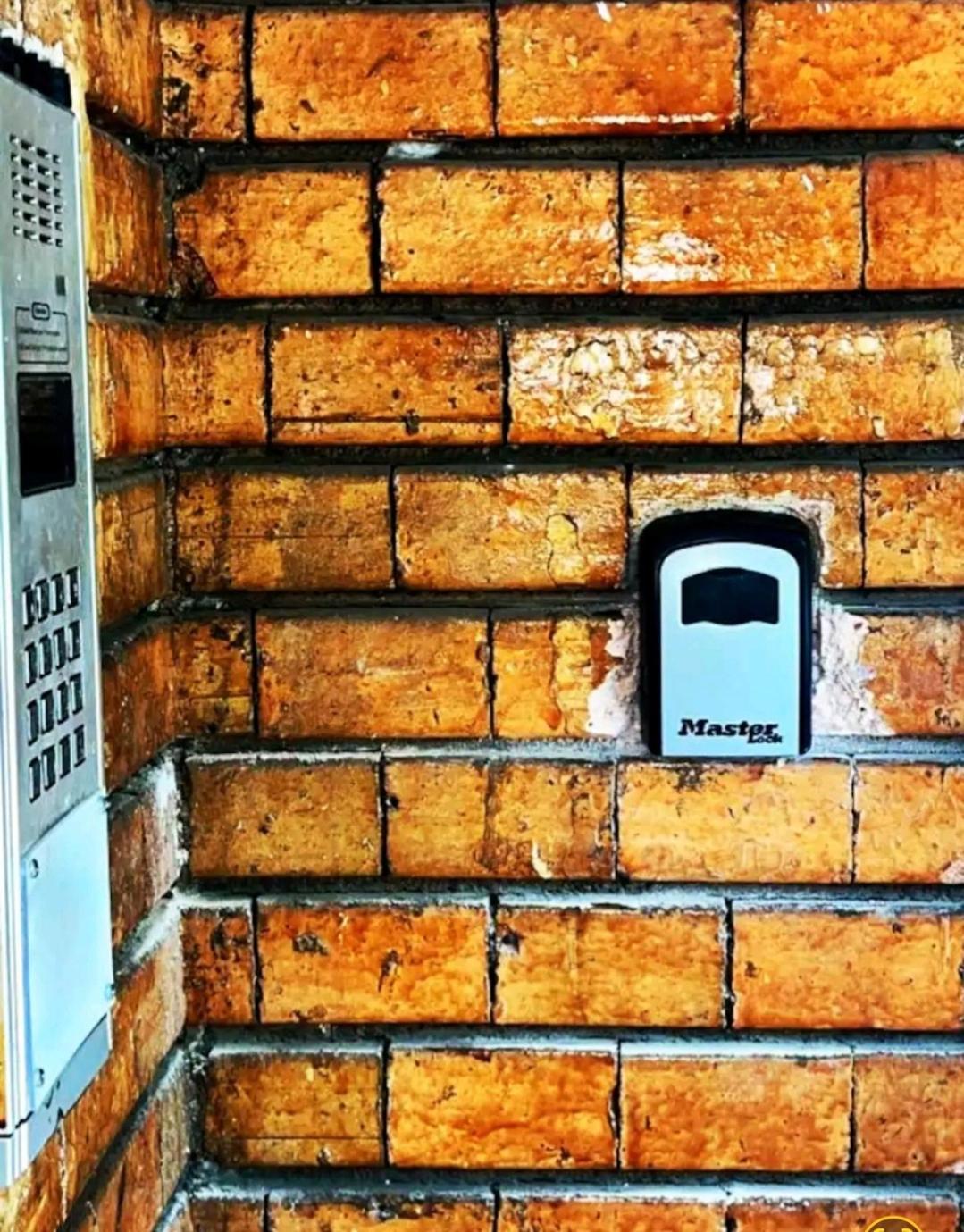Ptm One Apartman Bukarest Kültér fotó
